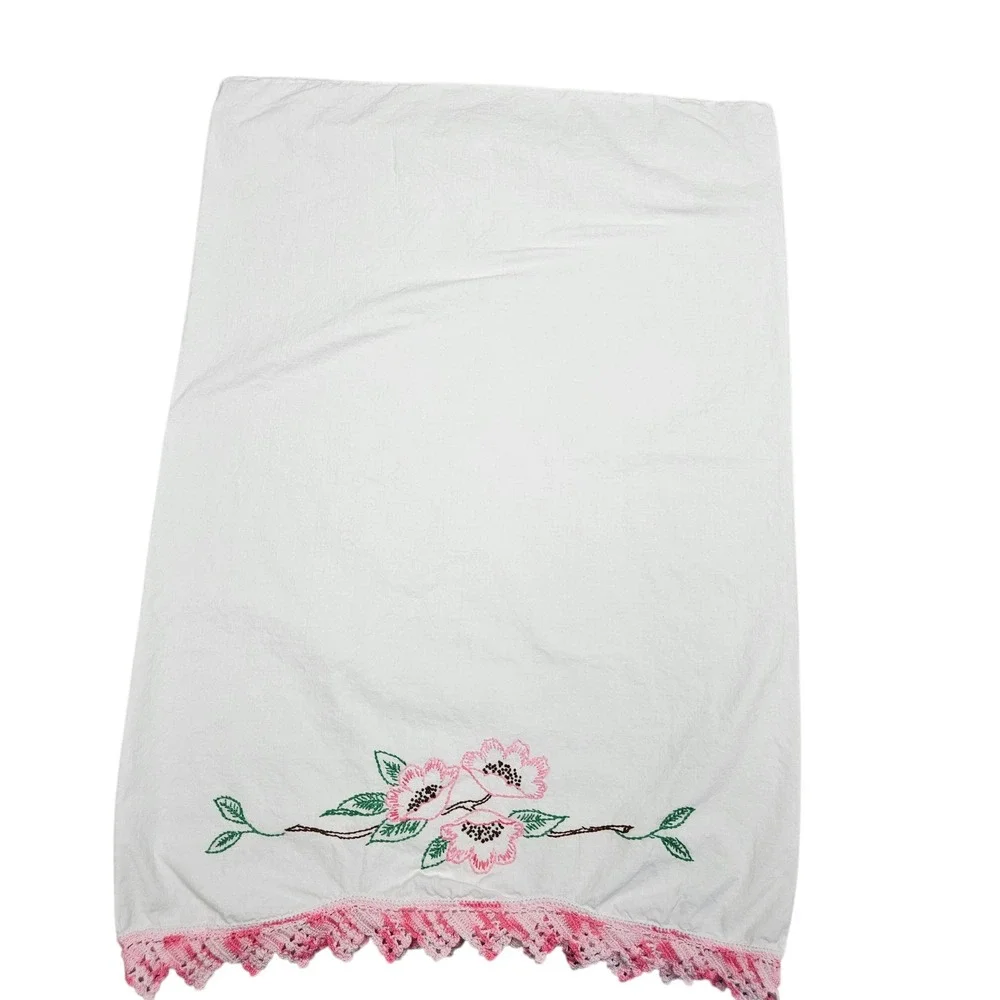 Vintage Handmade Embroidered Pillowcase‎ Set Pink Floral Crochet White Cottage
